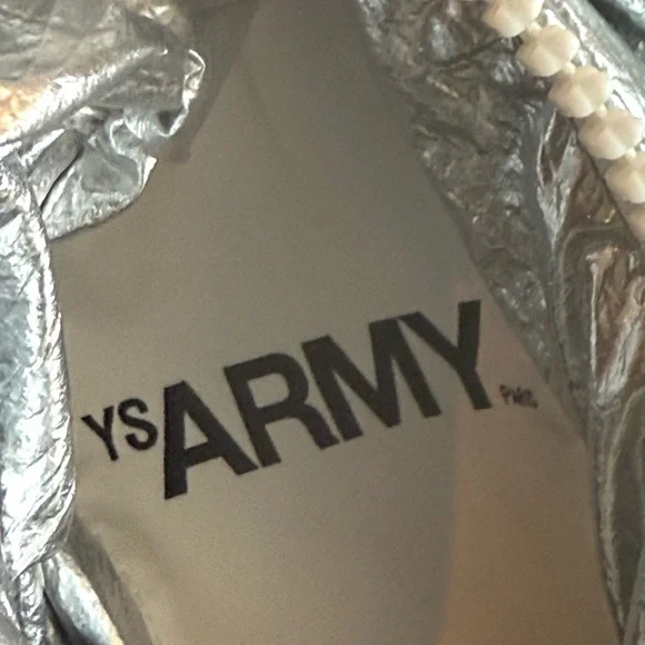 Vest - Picture 5 of 6